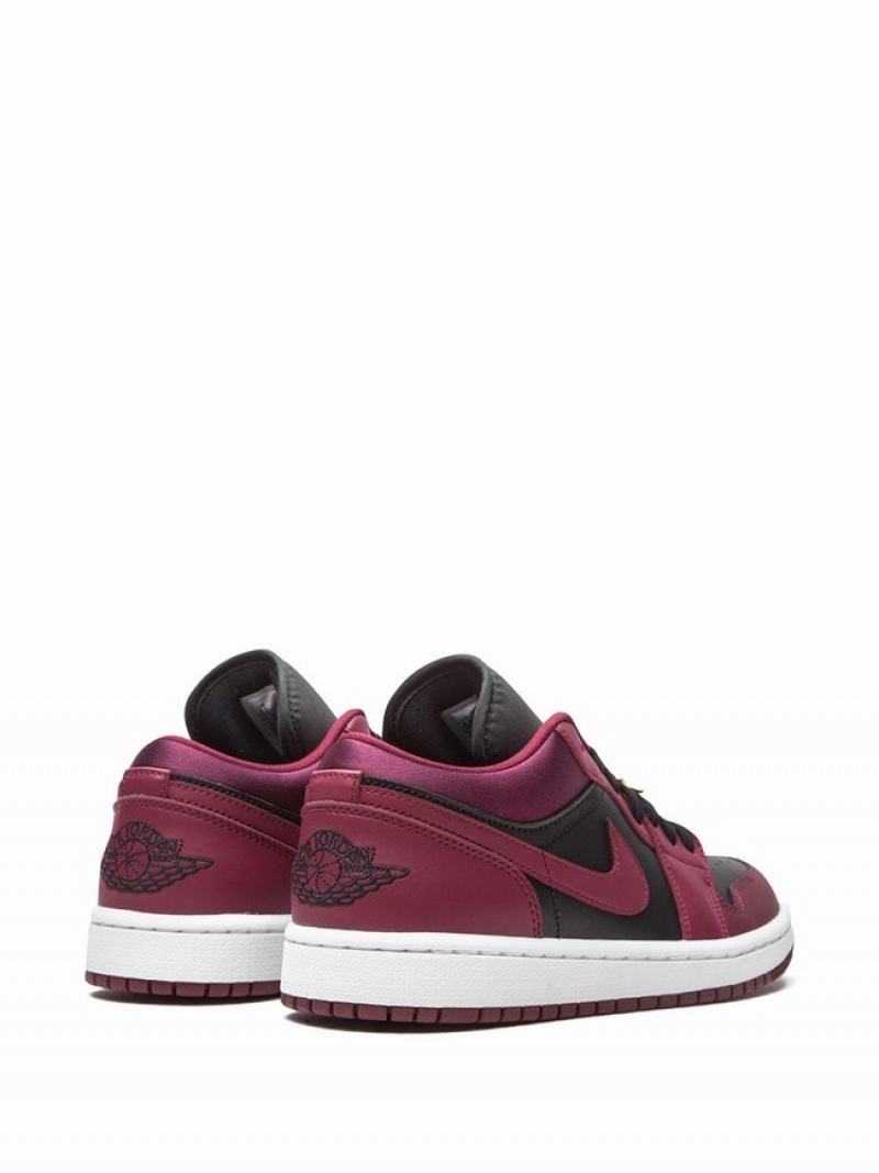 Red / Black Women's Nike Low SE Beetroot Air Jordan 1 | QBLEXS-271